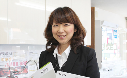 アポロ燃機工業　事務  石津　優子